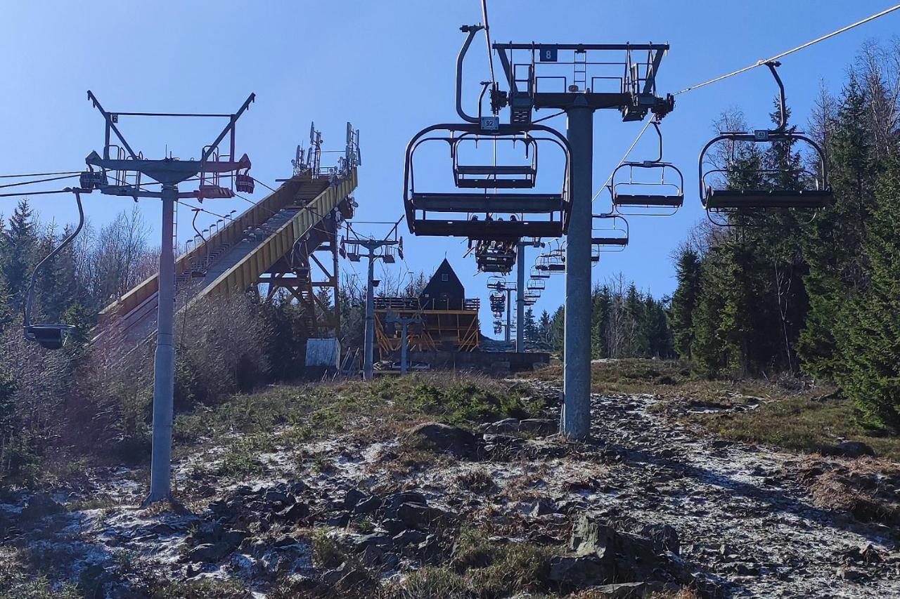Enjoyharrachov - Atraktivni Slunny Klimatizovany Apartman 14 V Centru Harrachova Se Saunou, Parkovanim, Wifi-Wlan, Sat, Herni Konzoli, Pc S Win 10, Netflix Zdarma A Moznosti Dobijeni Auta S Jedinecnym Vyhledem Na Certovu Horu Se Skokanskymi Mustky ภายนอก รูปภาพ