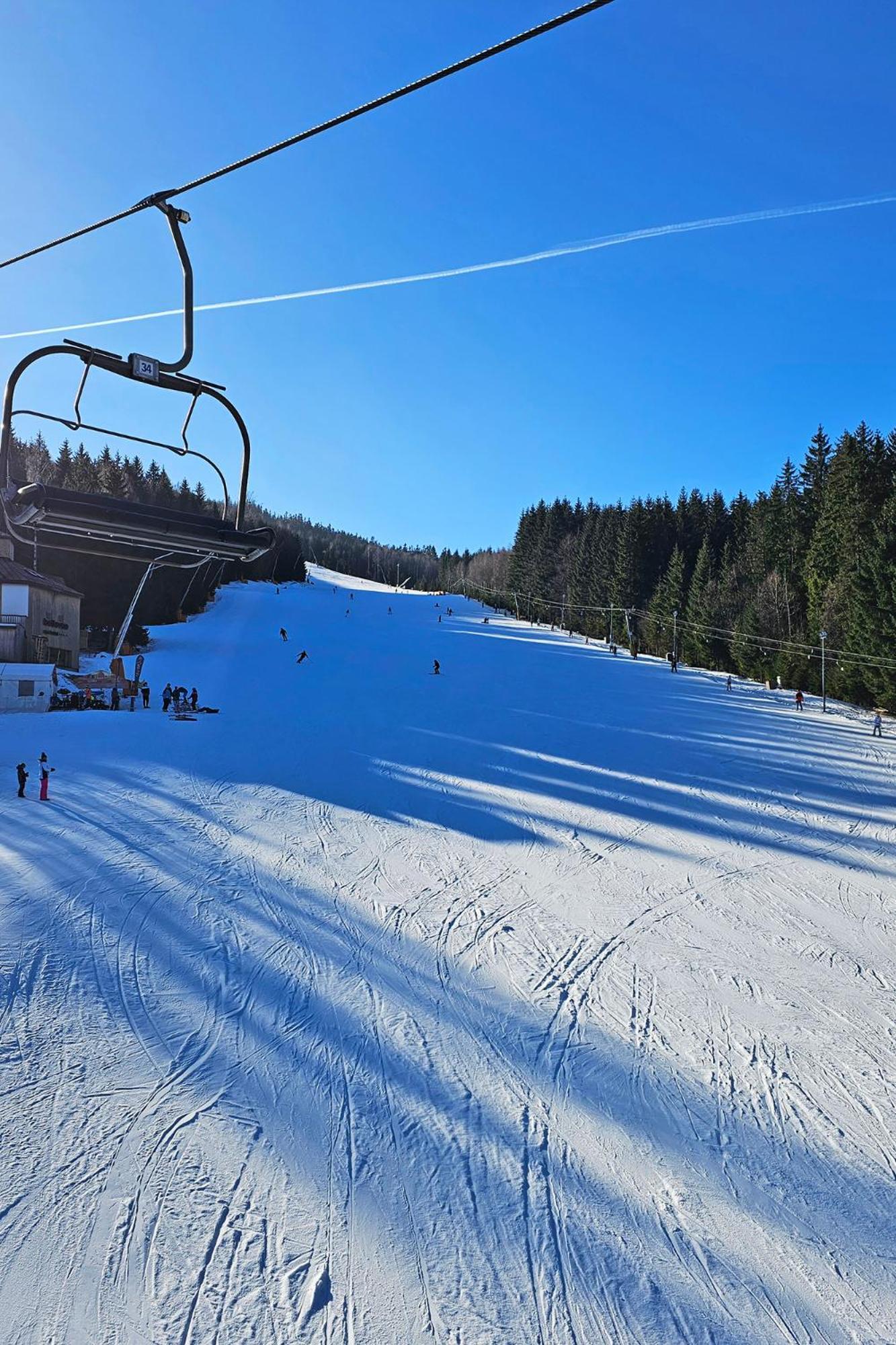 Enjoyharrachov - Atraktivni Slunny Klimatizovany Apartman 14 V Centru Harrachova Se Saunou, Parkovanim, Wifi-Wlan, Sat, Herni Konzoli, Pc S Win 10, Netflix Zdarma A Moznosti Dobijeni Auta S Jedinecnym Vyhledem Na Certovu Horu Se Skokanskymi Mustky ภายนอก รูปภาพ